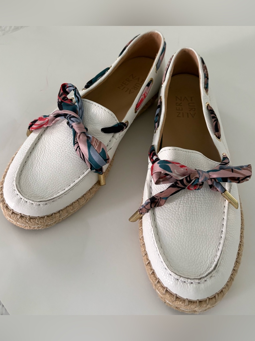 Naturalizer Annabeth White Leather Espadrille Loafers with floral Bow detail 8.5